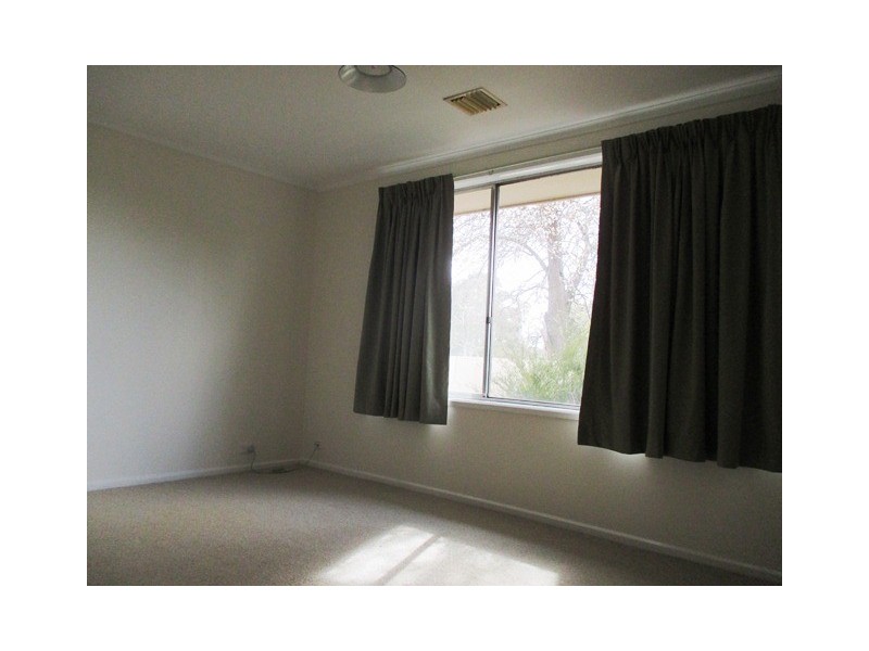 10 Rudall Street, Latham ACT 2615