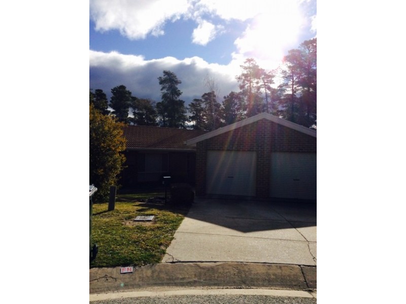 9 Dettmann Close, Isaacs ACT 2607