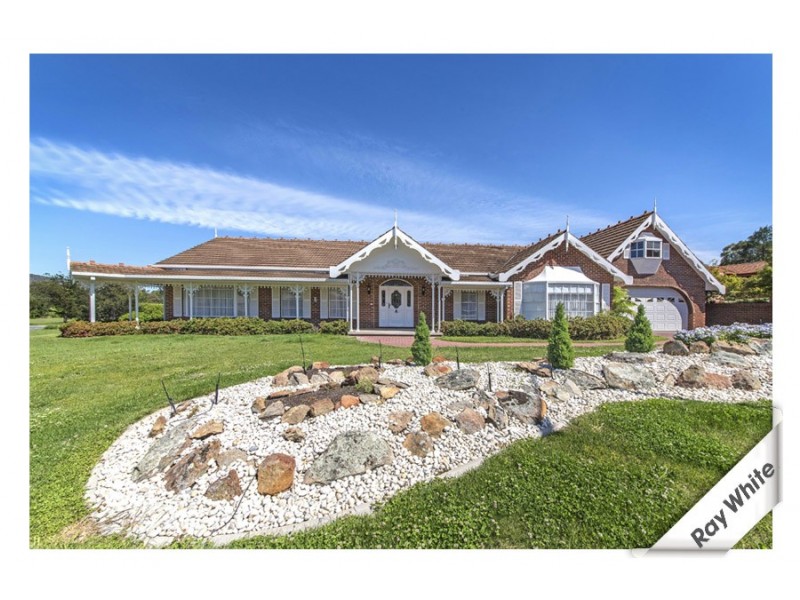 5 William Wilkins Crescent, Isaacs ACT 2607
