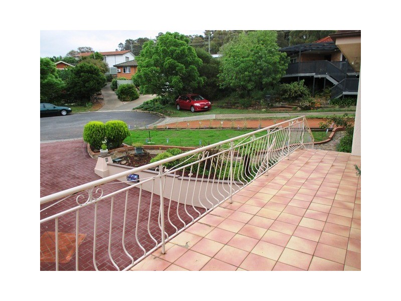 6 Huon Place, Lyons ACT 2606