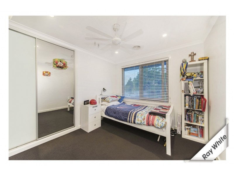 7 Whitham Place, Pearce ACT 2607