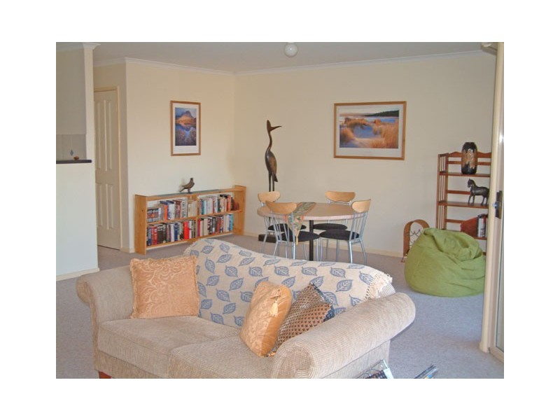 33/34 Leahy Close, Narrabundah ACT 2604