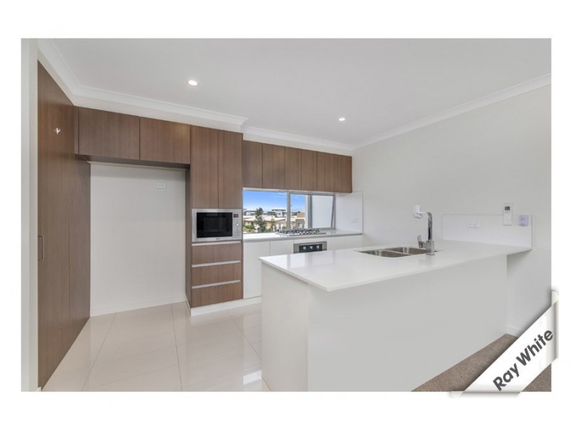 32/8 Henry Kendall Street, Franklin ACT 2913