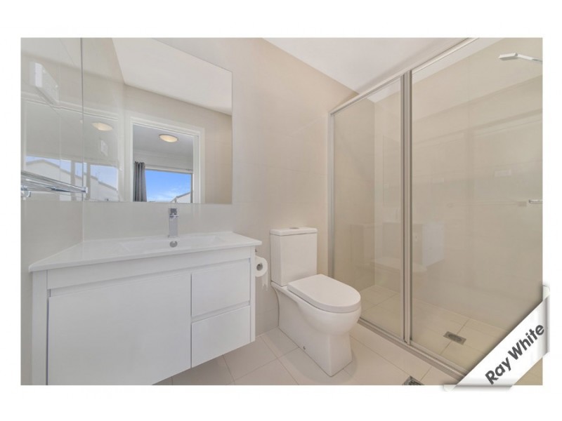 32/8 Henry Kendall Street, Franklin ACT 2913