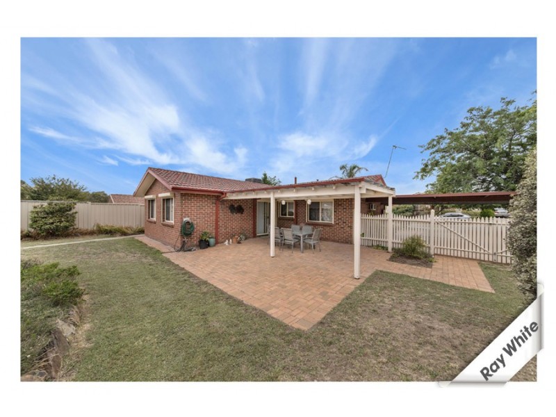 38 McLuckie Crescent, Banks ACT 2906