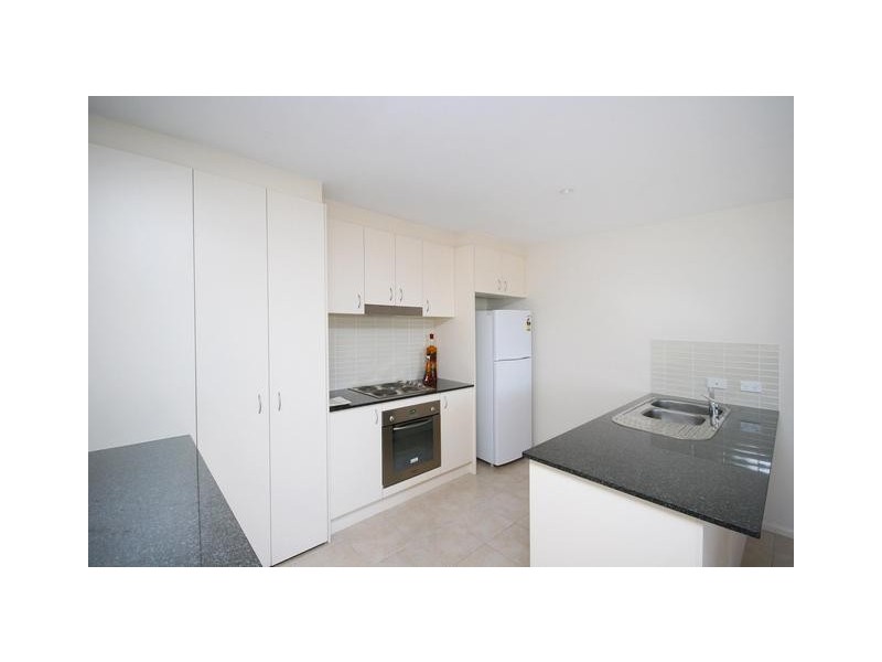 18/2 Eileen Good Street, Greenway ACT 2900