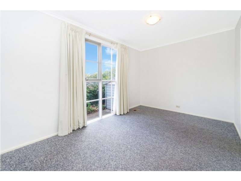 46 Wisdom Street, Hughes ACT 2605