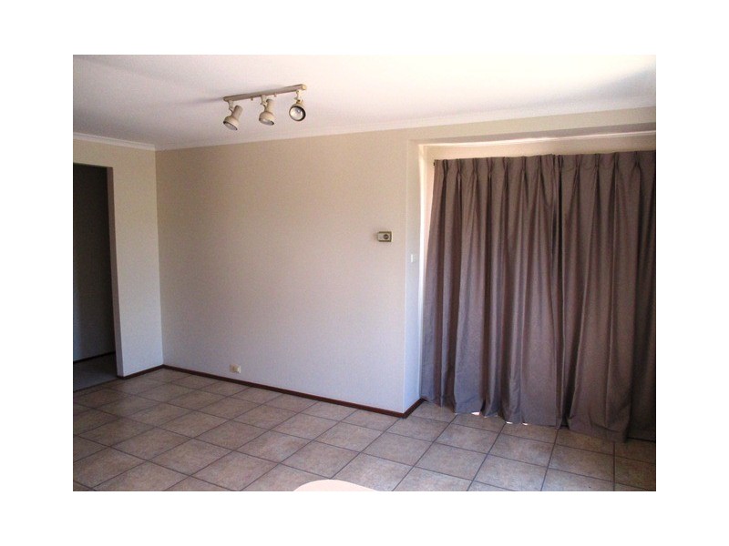76 Summerville Crescent, Florey ACT 2615