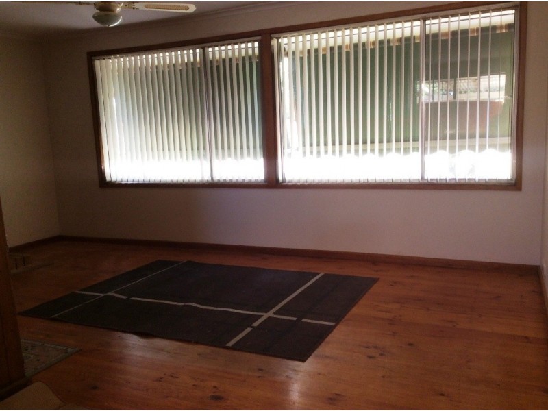 15 Coane Street, Holder ACT 2611