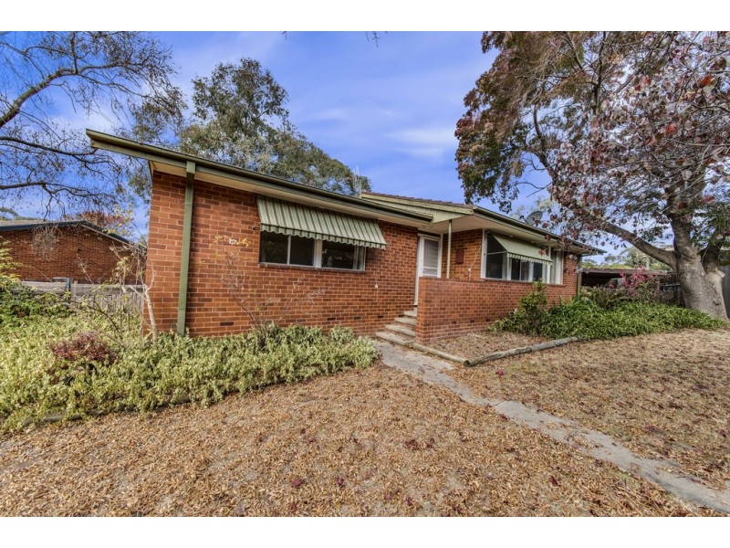 10 Hellyer Street, Holder ACT 2611