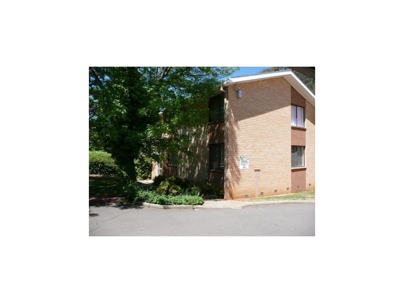 2/3 Walsh Place, Curtin ACT 2605