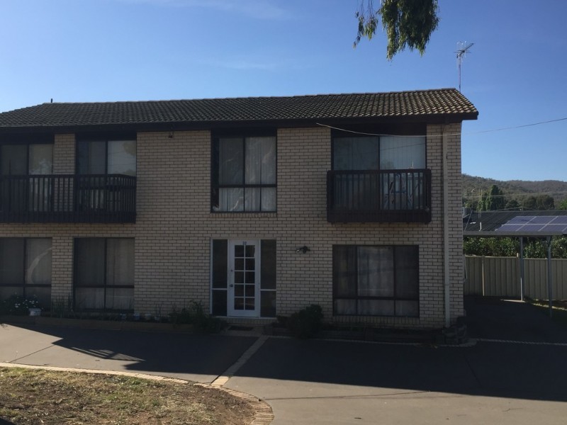 32 Bungendore Rd, Queanbeyan East NSW 2620