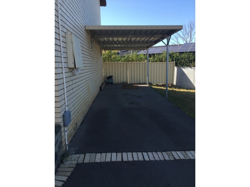 32 Bungendore Rd, Queanbeyan East NSW 2620