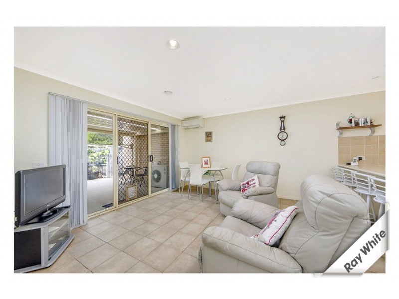 8/42 Betty Maloney Crescent, Banks ACT 2906