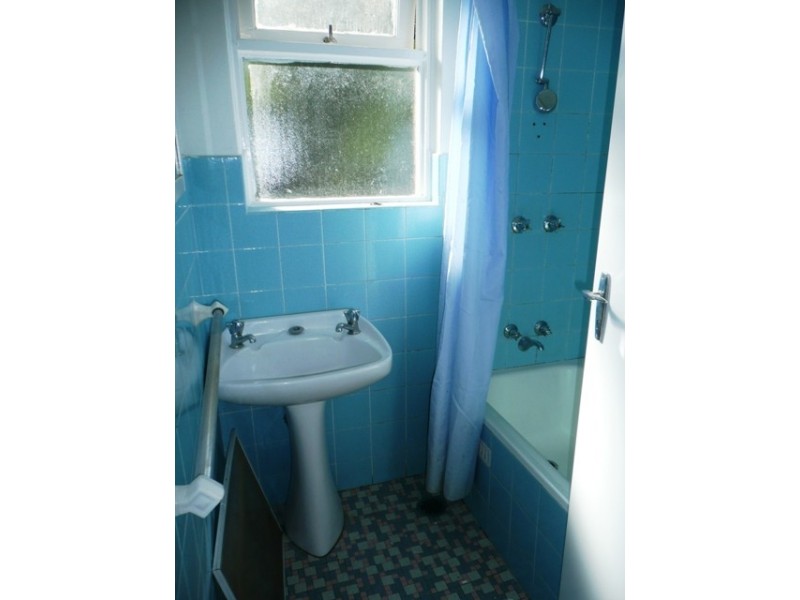 33 Irvine Street, Watson ACT 2602