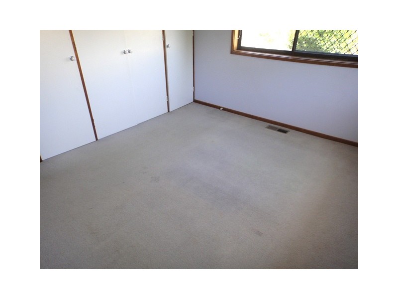 8 Guy Place, Holder ACT 2611