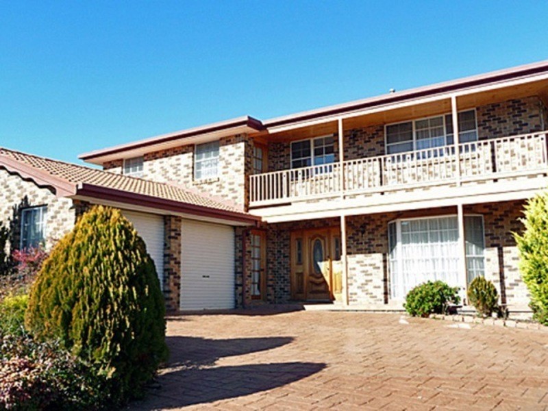 22 Mount Vernon Drive, Kambah ACT 2902