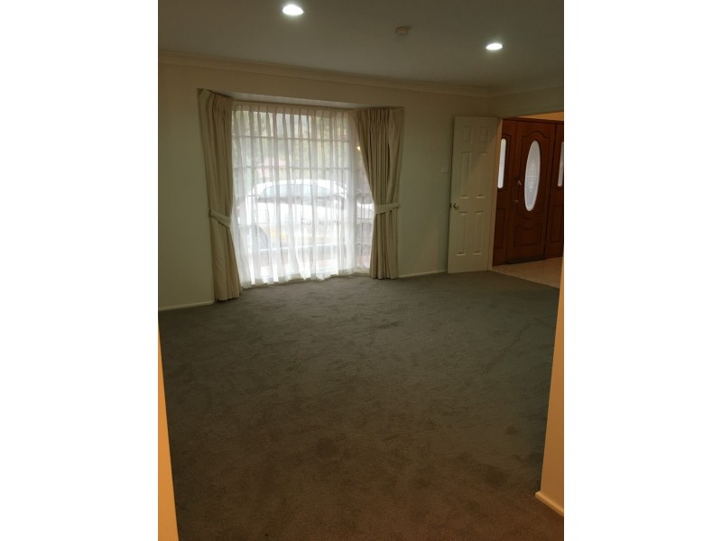22 Mount Vernon Drive, Kambah ACT 2902