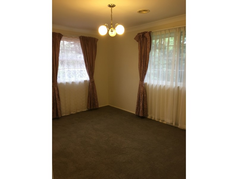 22 Mount Vernon Drive, Kambah ACT 2902