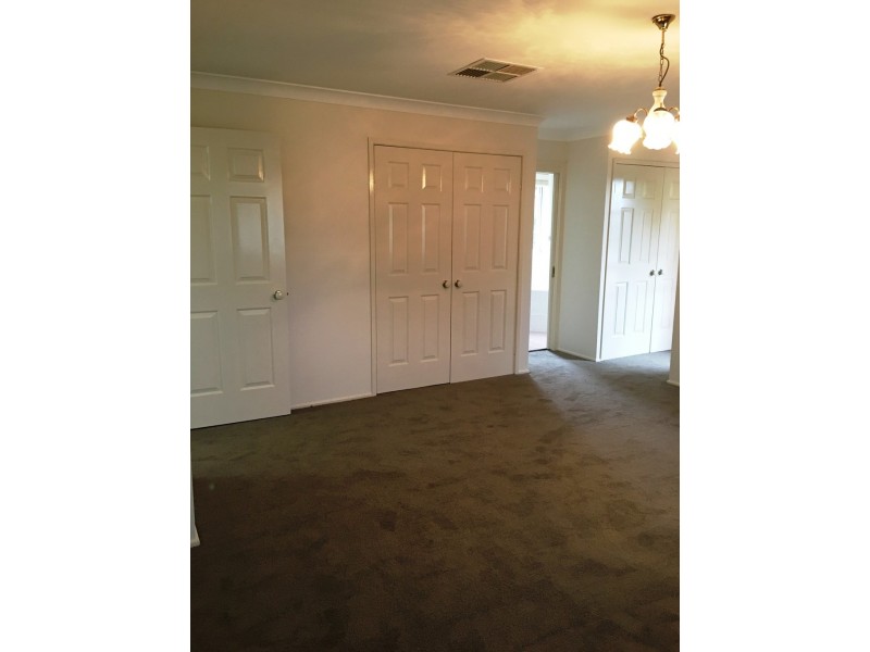 22 Mount Vernon Drive, Kambah ACT 2902