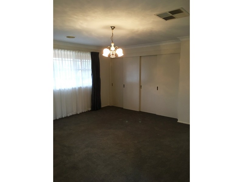 22 Mount Vernon Drive, Kambah ACT 2902