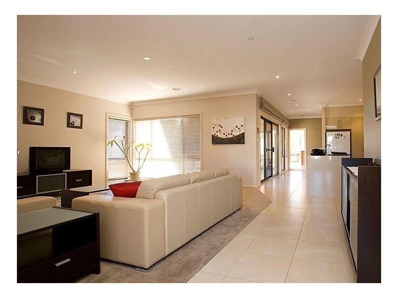 47 Flos Greig Street, Watson ACT 2602