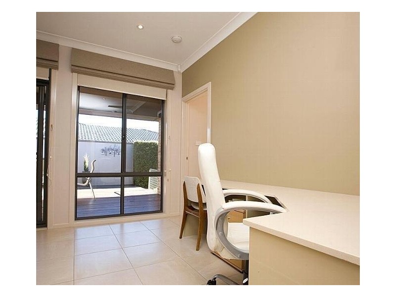 47 Flos Greig Street, Watson ACT 2602
