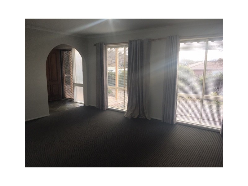 50 Tregellas Crescent, Banks ACT 2906
