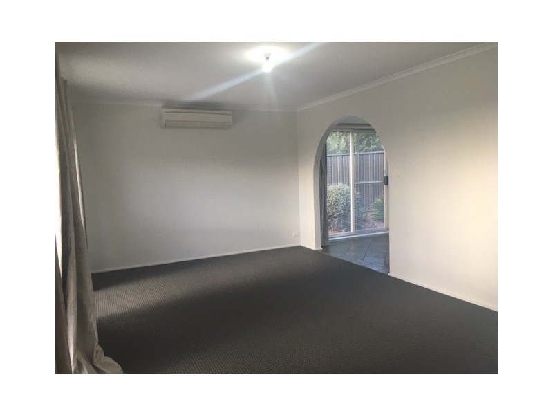 50 Tregellas Crescent, Banks ACT 2906