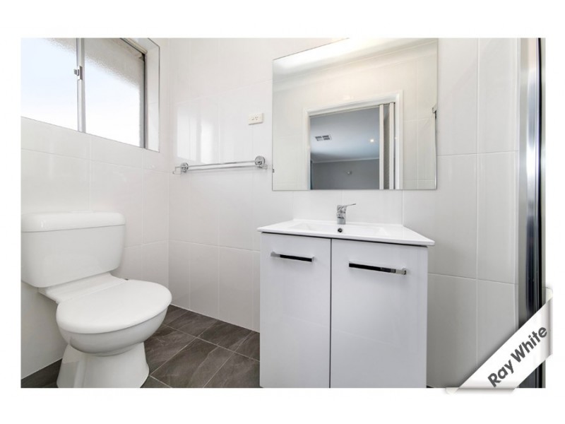137 Shackleton Cct, Mawson ACT 2607
