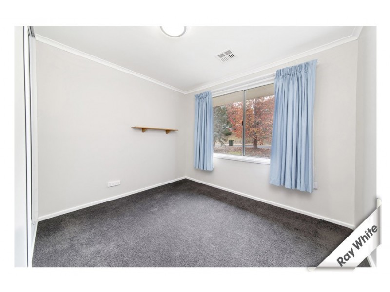137 Shackleton Cct, Mawson ACT 2607