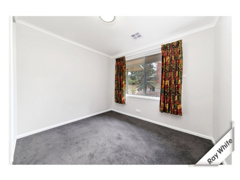 137 Shackleton Cct, Mawson ACT 2607