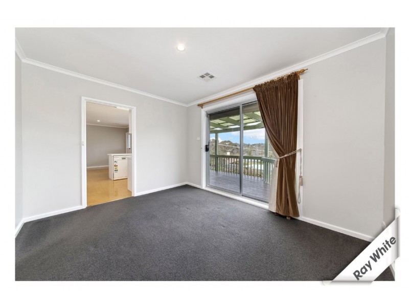 137 Shackleton Cct, Mawson ACT 2607