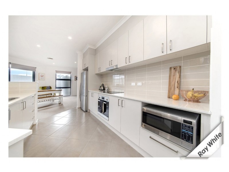11/10 Helpmann Street, Bonython ACT 2905