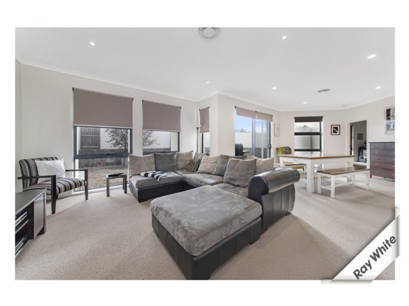 11/10 Helpmann Street, Bonython ACT 2905