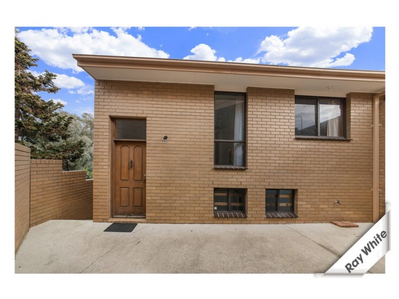 8 Hallen Close, Swinger Hill ACT 2606