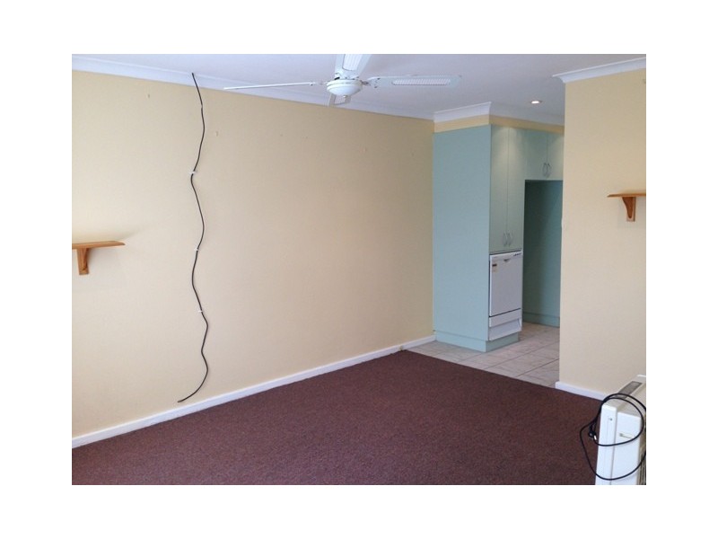 2/16 Wilgabar Way, Karabar NSW 2620