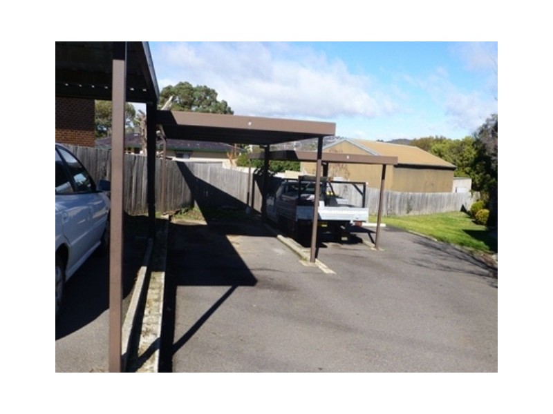 2/16 Wilgabar Way, Karabar NSW 2620