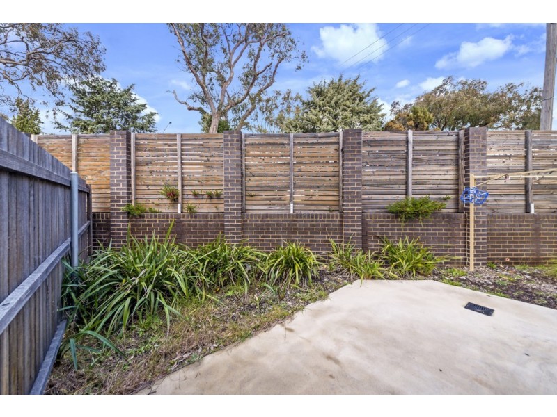 1/2 Belconnen Way, Page ACT 2614