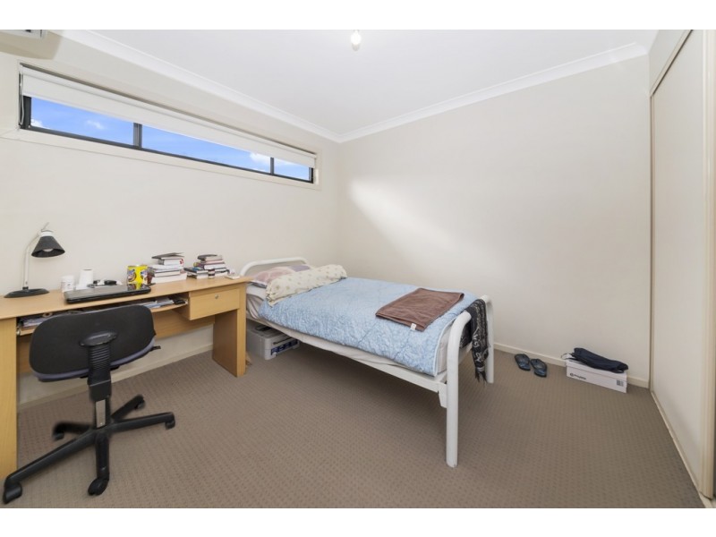 1/2 Belconnen Way, Page ACT 2614