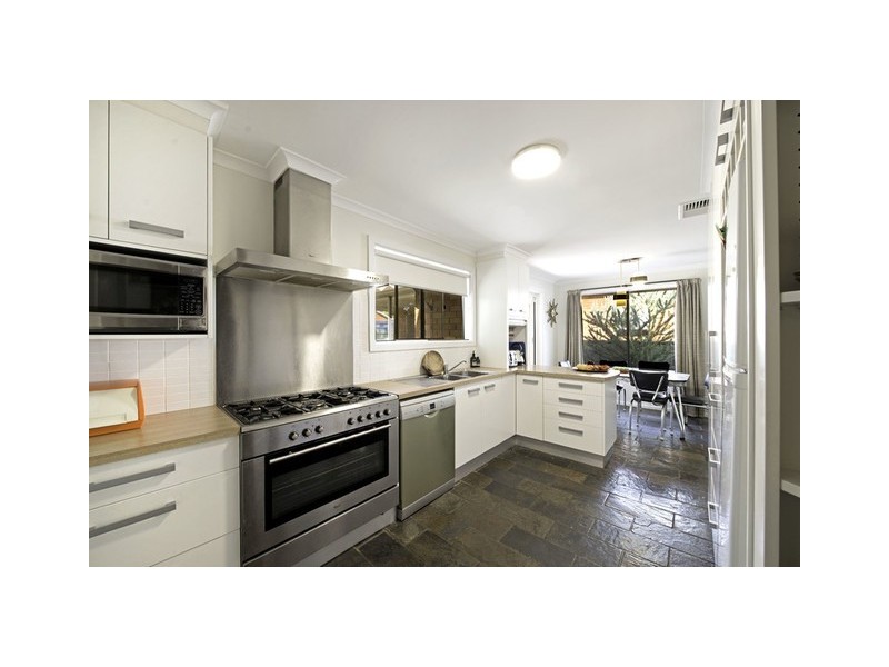 193 Phillip Avenue, Hackett ACT 2602