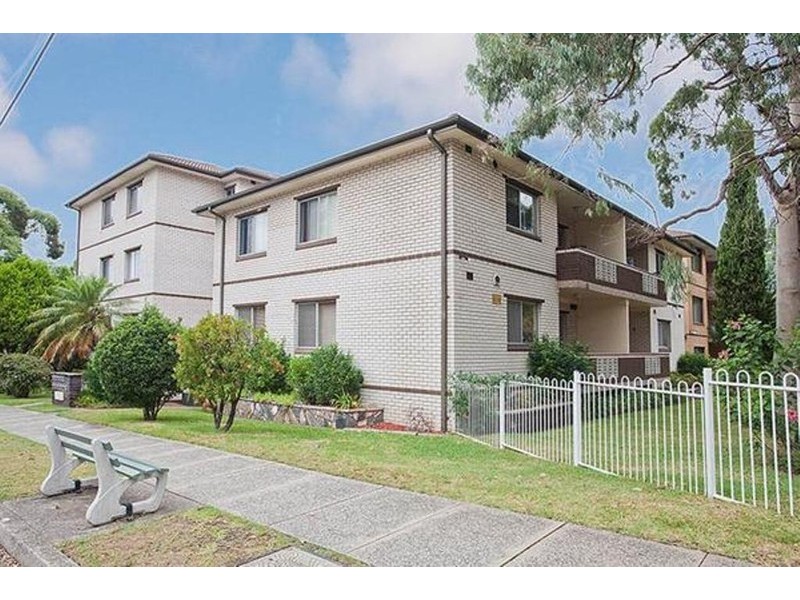 32-34 Hampton Court Road, Carlton NSW 2218