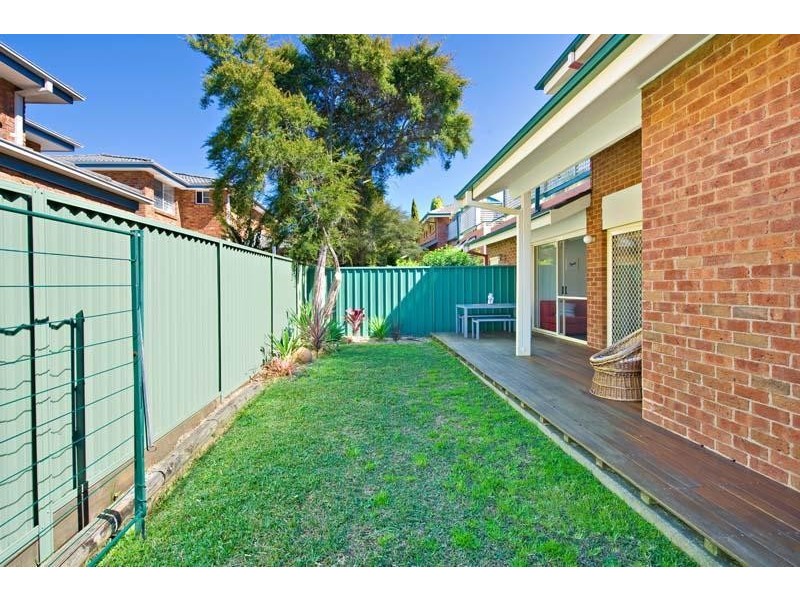 33 Gannons Road, Caringbah NSW 2229