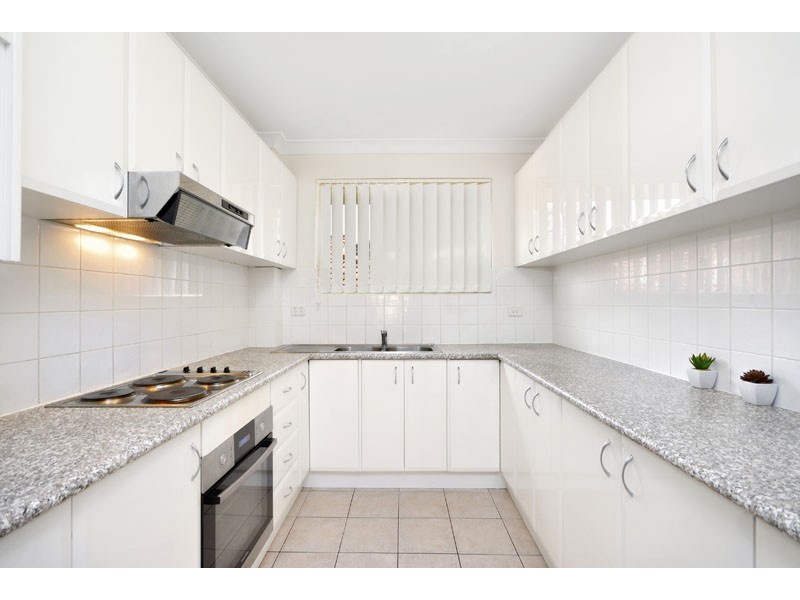 94-100 Linden Street, Sutherland NSW 2232