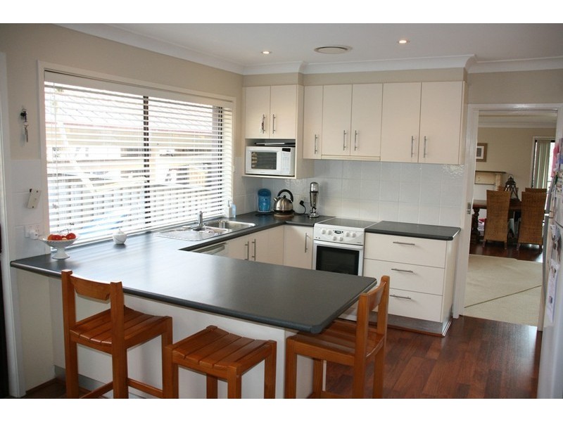 211 Gannons Road, Caringbah NSW 2229