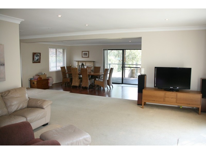 211 Gannons Road, Caringbah NSW 2229