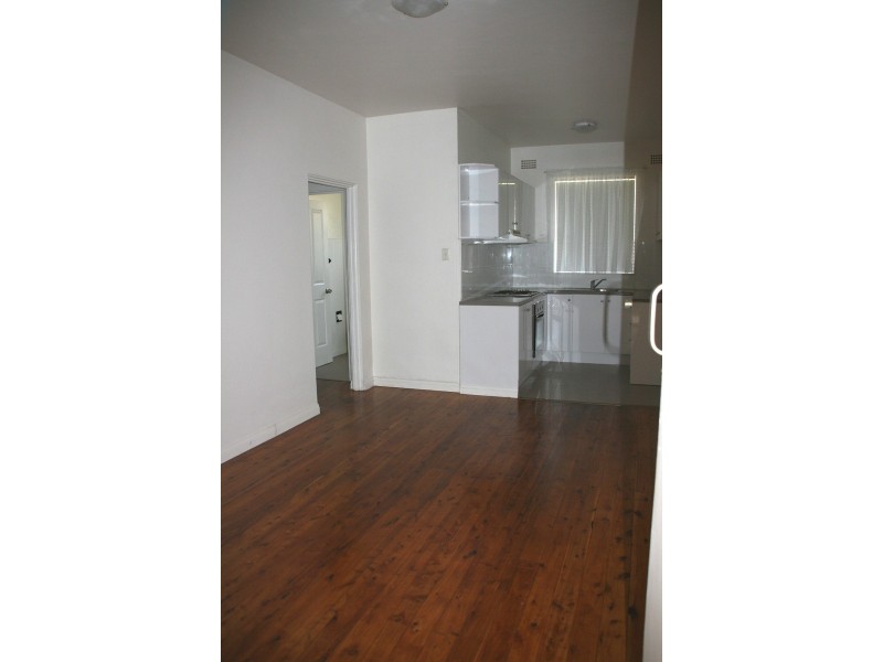 8 Nerang Road, Cronulla NSW 2230