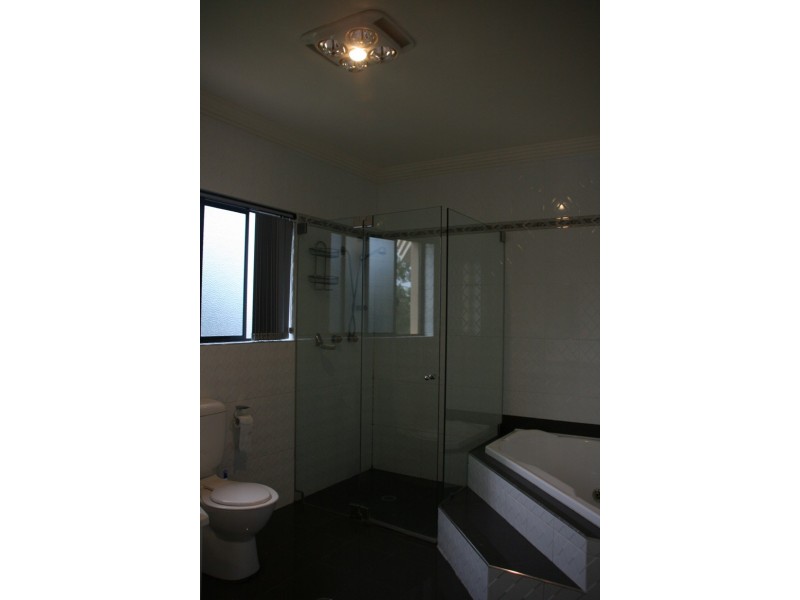 27 Raglan Road, Miranda NSW 2228