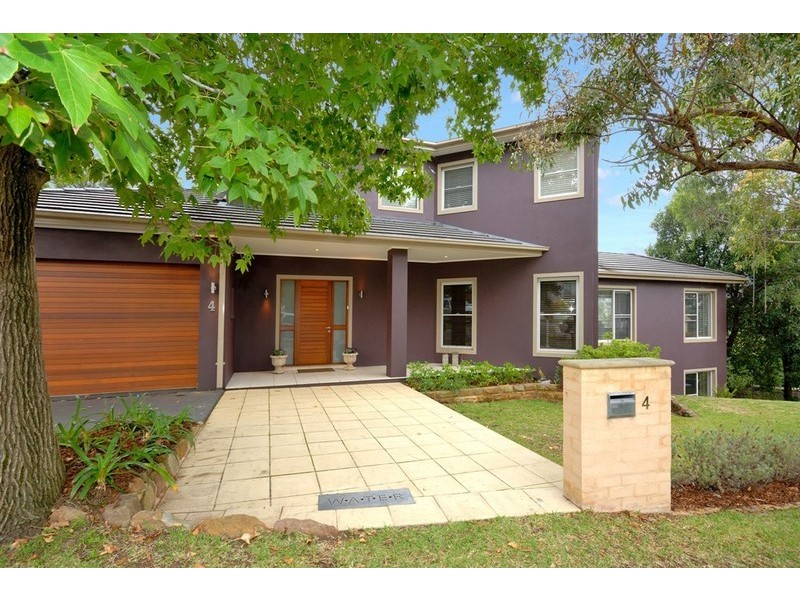 4 Beauford Avenue, Caringbah NSW 2229