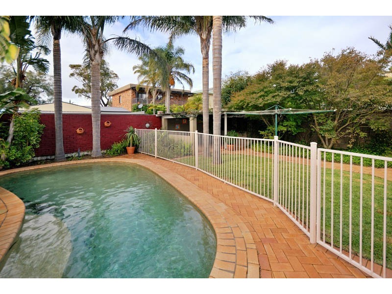 6 Warcoo Avenue, Gymea Bay NSW 2227